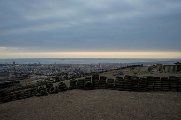 股票公司配资 俄堪察加强震引发智利海啸红色预警，沿海民众紧急撤离